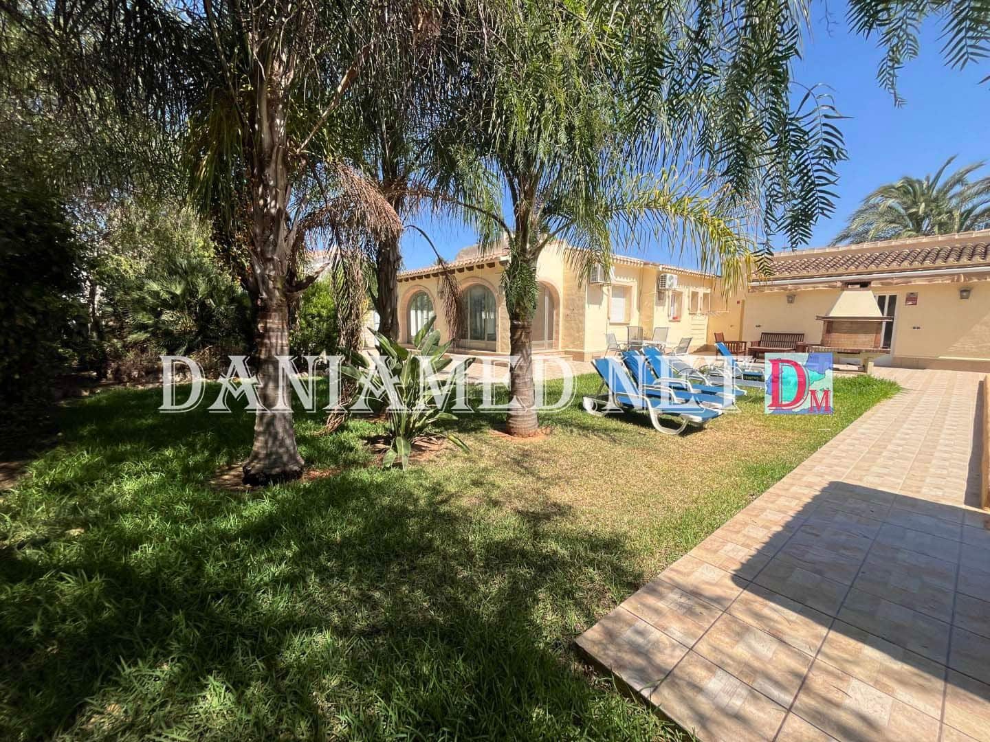 3 sovrum Villa till salu i Denia med pool garage - 499 000 € (Ref: 8475309)