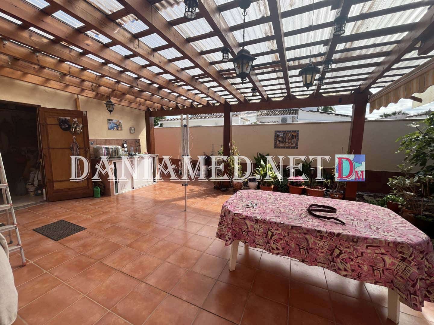 3 bedroom Villa for sale in Els Poblets with garage - € 325,000 (Ref: 8550303)