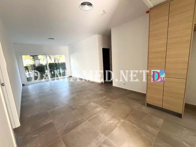 3 chambre Appartement à vendre à Oliva Playa, Oliva avec piscine garage - 310 000 € (Ref: 8611615)