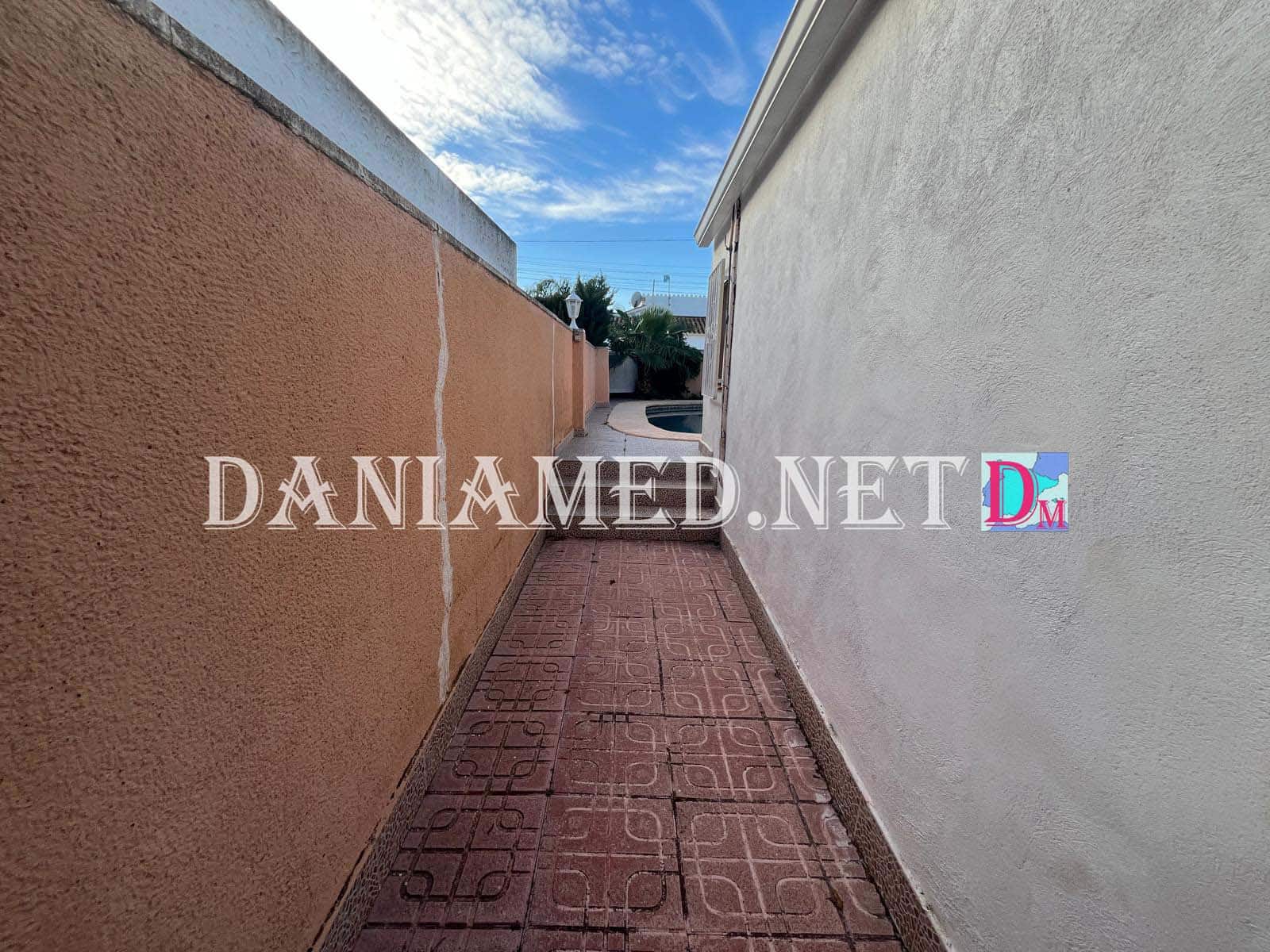 4 soverom Villa til salgs i Denia med svømmebasseng garasje - € 460 000 (Ref: 8855952)