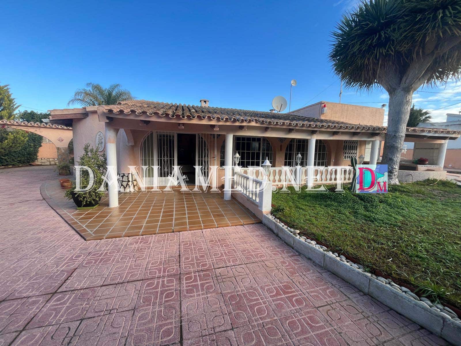 4 soverom Villa til salgs i Denia med svømmebasseng garasje - € 460 000 (Ref: 8855952)