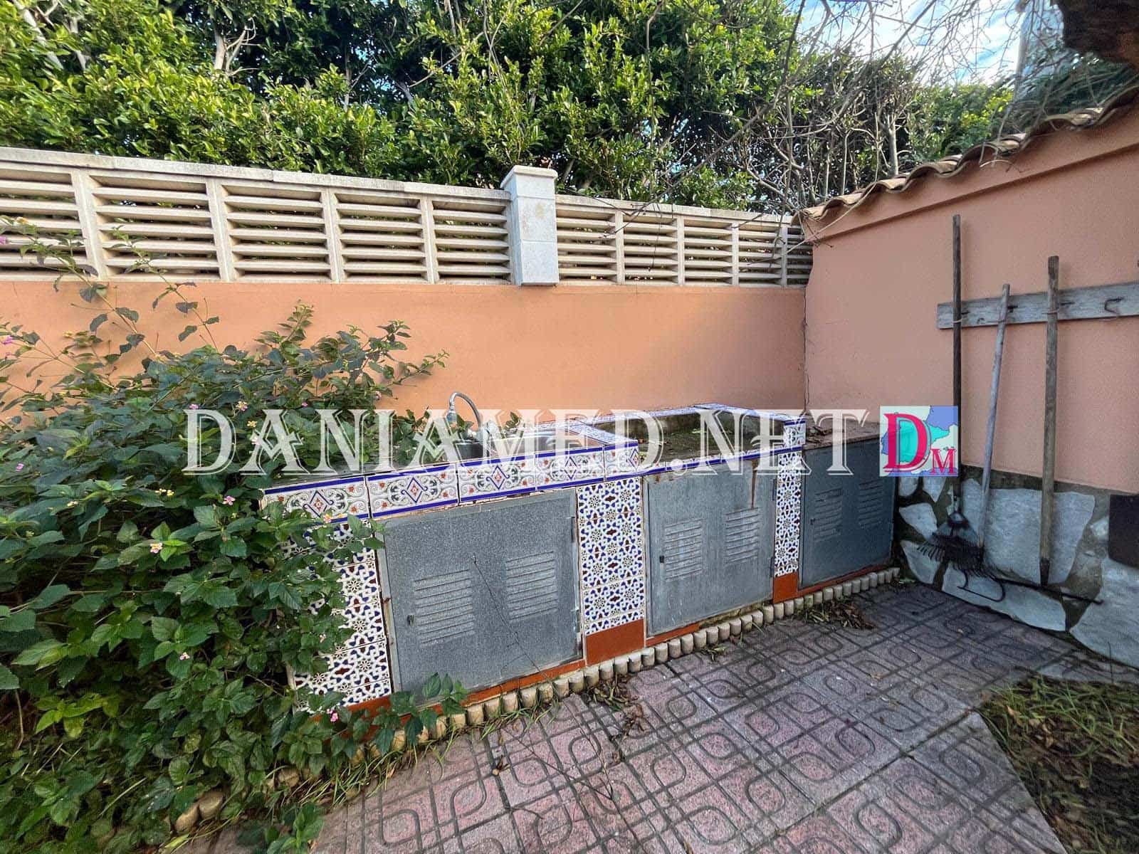 4 soverom Villa til salgs i Denia med svømmebasseng garasje - € 460 000 (Ref: 8855952)