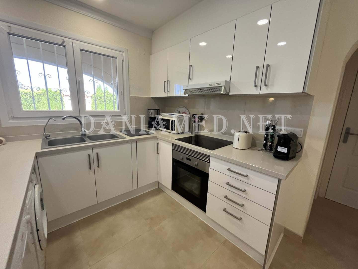 2 soveværelse Villa til salg i Oliva Nova med swimmingpool - € 339.000 (Ref: 9024879)