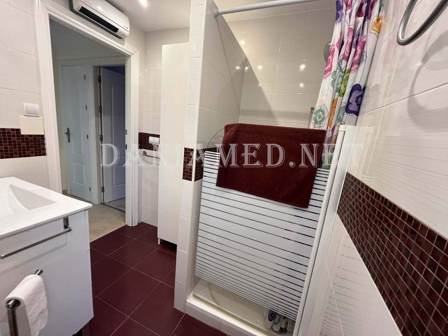 2 soveværelse Villa til salg i Oliva Nova med swimmingpool - € 339.000 (Ref: 9024879)