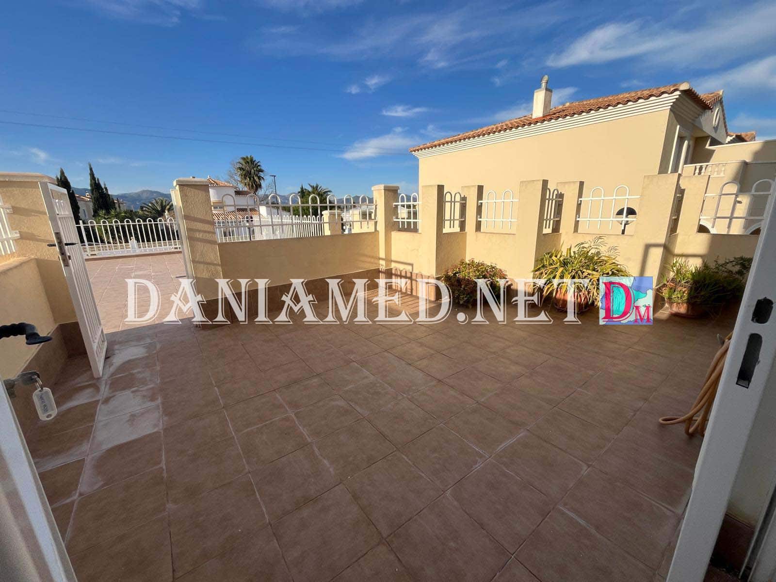 2 Zimmer Apartment zu verkaufen in Denia mit Pool Garage - 239.000 € (Ref: 9024883)