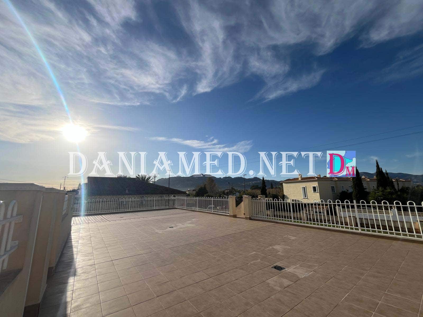 2 Zimmer Apartment zu verkaufen in Denia mit Pool Garage - 239.000 € (Ref: 9024883)