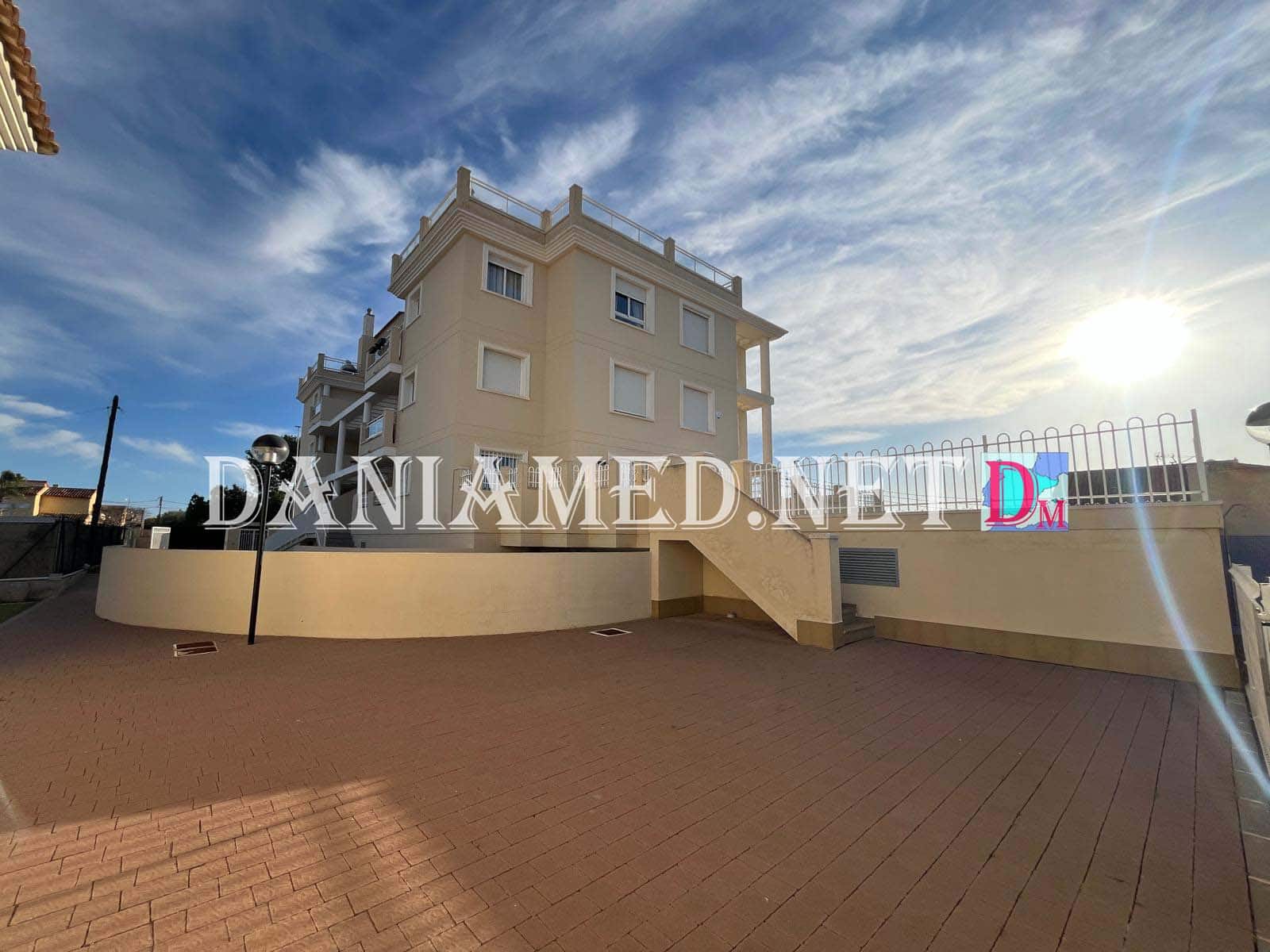2 Zimmer Apartment zu verkaufen in Denia mit Pool Garage - 239.000 € (Ref: 9024883)