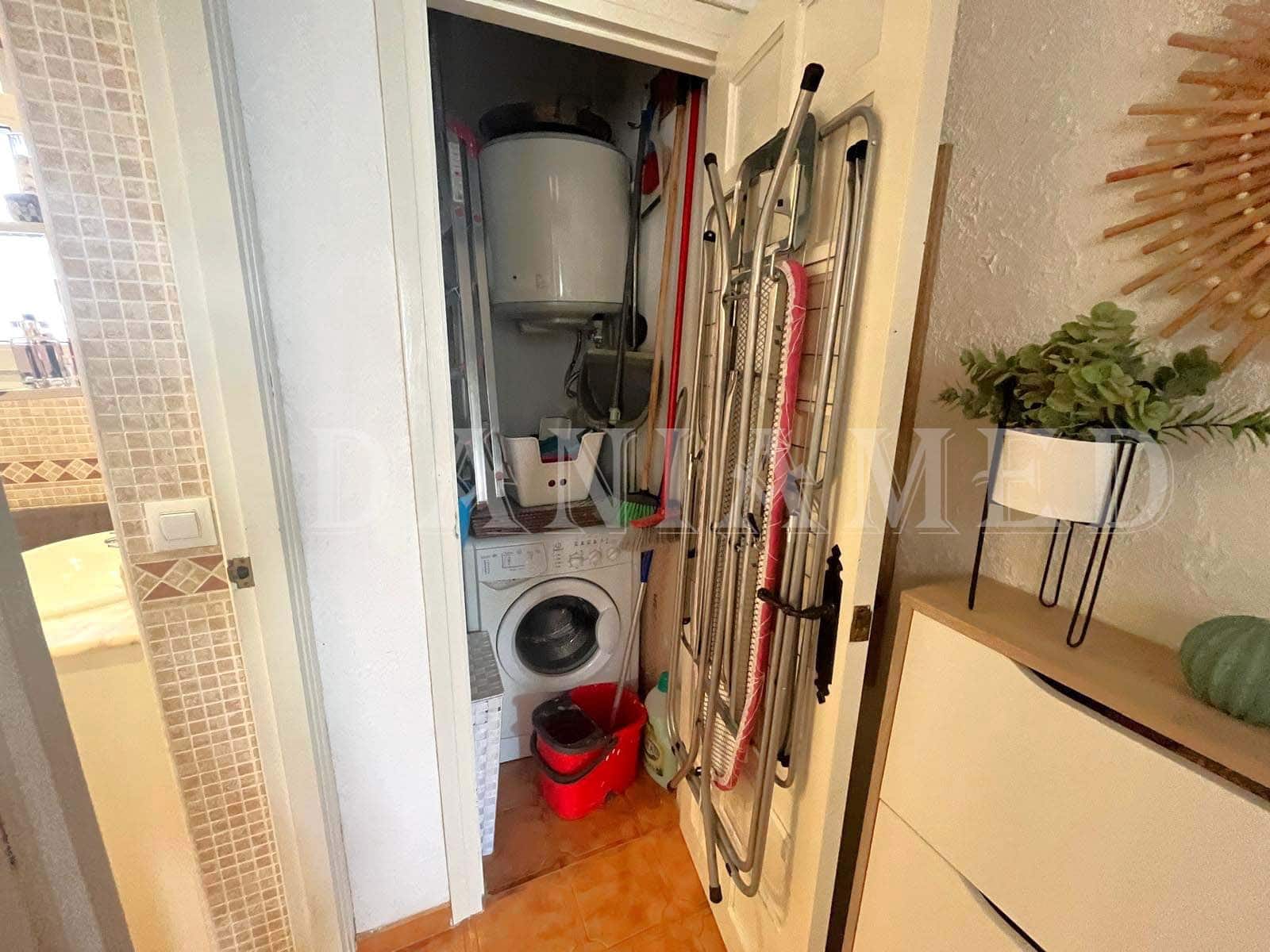 1 soverom Leilighet til salgs i Denia med svømmebasseng garasje - € 170 000 (Ref: 9059855)