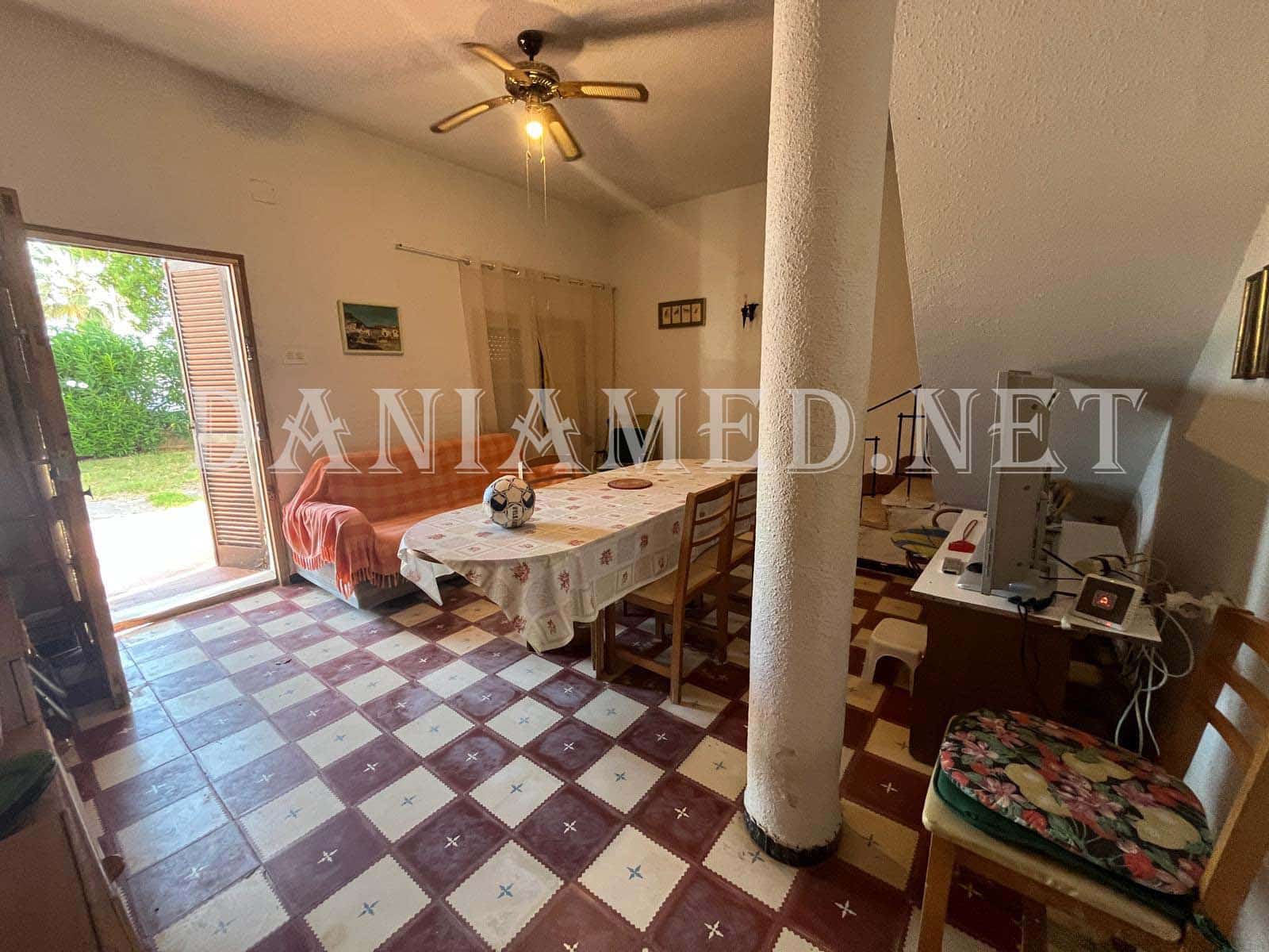 Chalet de 8 habitaciones en Dénia en venta con garaje - 590.000 € (Ref: 9131845)