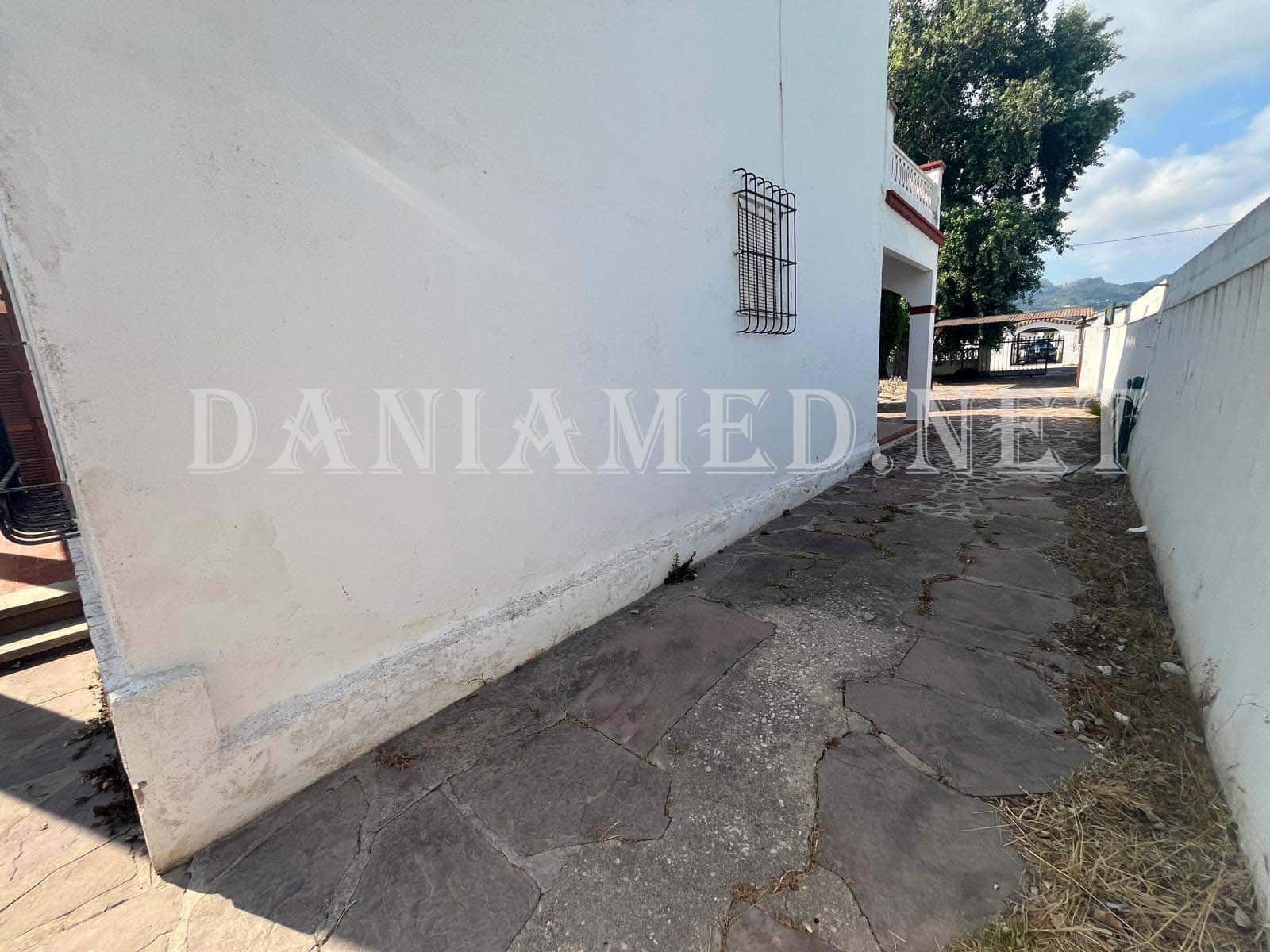 Chalet de 8 habitaciones en Dénia en venta con garaje - 590.000 € (Ref: 9131845)