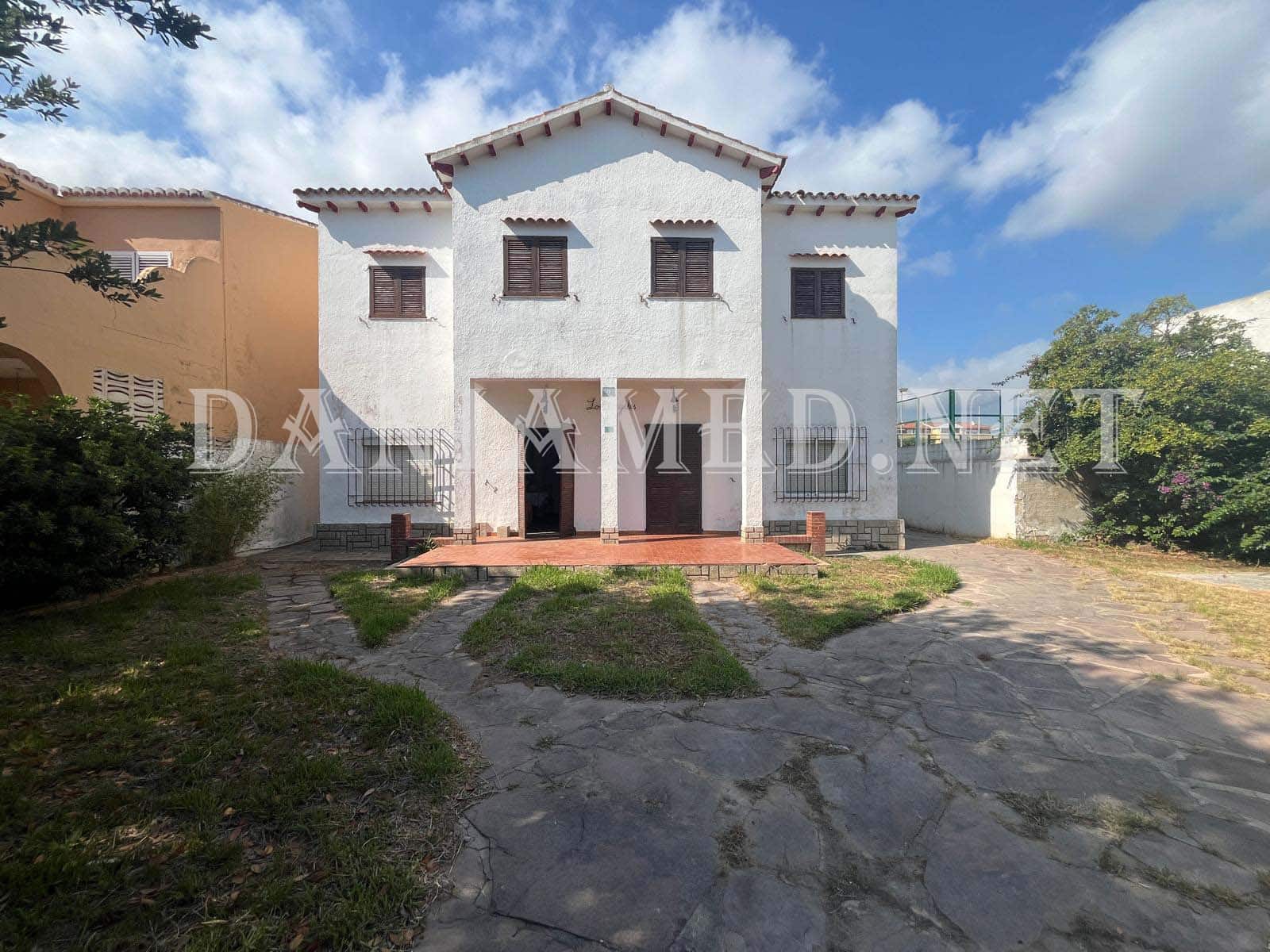 Chalet de 8 habitaciones en Dénia en venta con garaje - 590.000 € (Ref: 9131845)