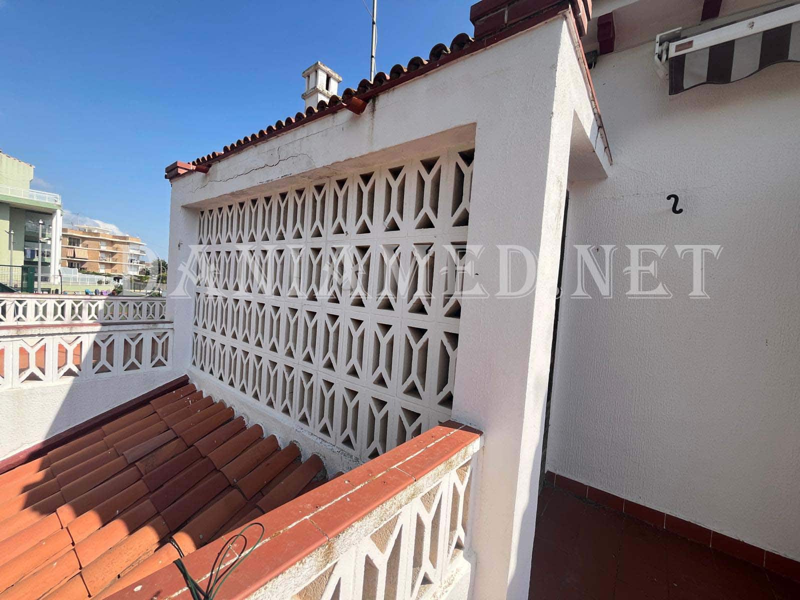 Chalet de 8 habitaciones en Dénia en venta con garaje - 590.000 € (Ref: 9131845)