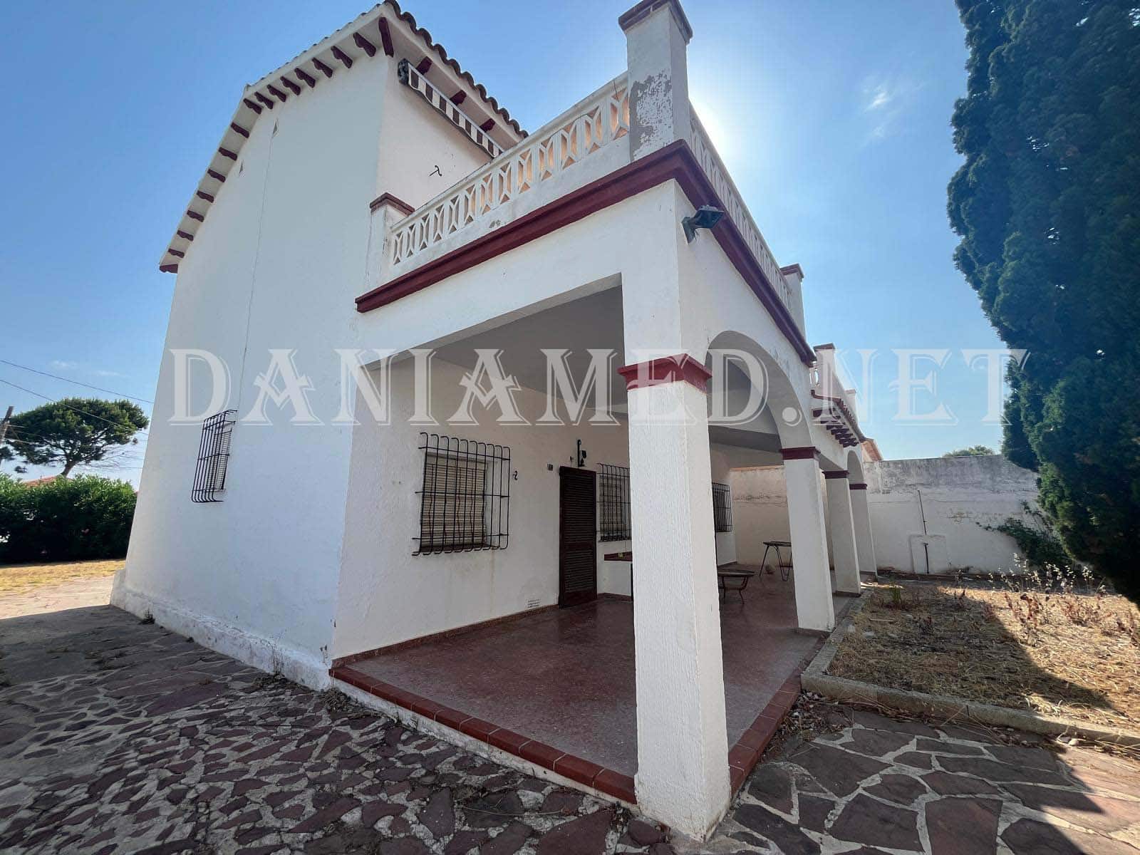 Chalet de 8 habitaciones en Dénia en venta con garaje - 590.000 € (Ref: 9131845)