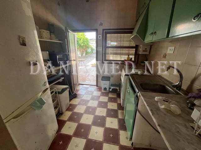 Chalet de 8 habitaciones en Dénia en venta con garaje - 590.000 € (Ref: 9131845)