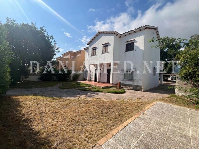 8 Zimmer Villa zu verkaufen in Dénia mit Garage - 590.000 € (Ref: 9131845)