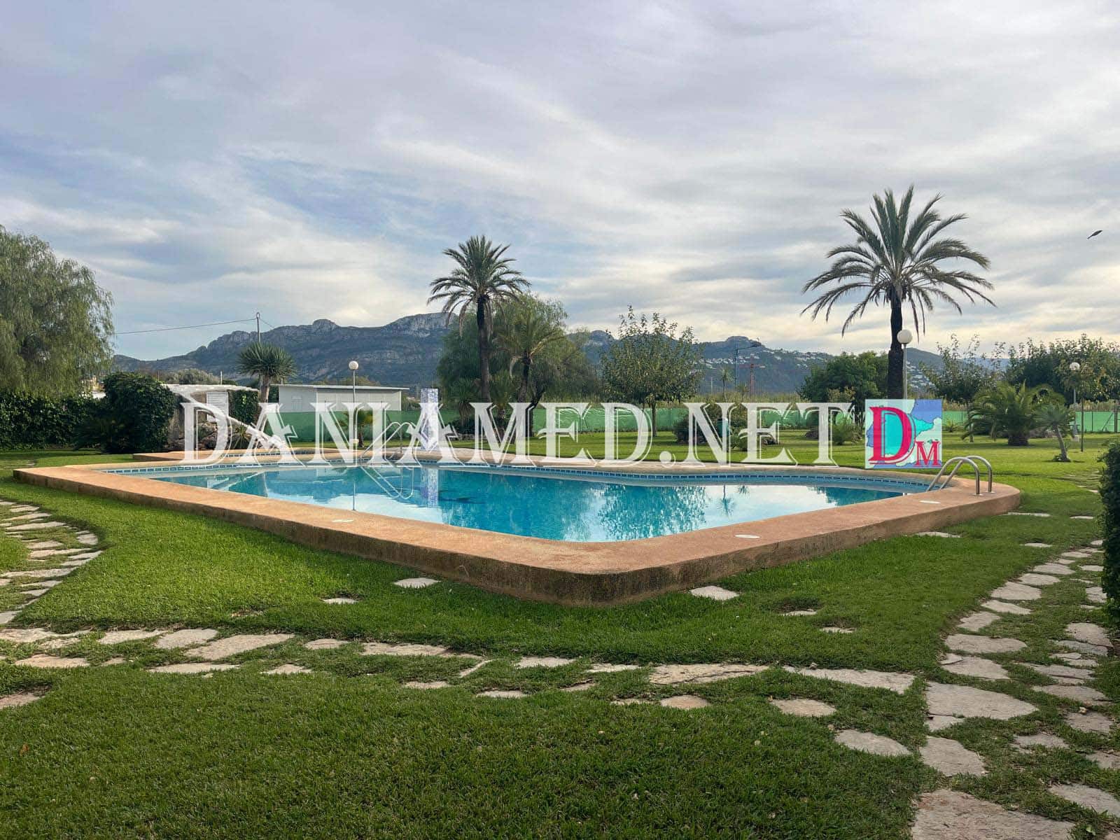 2 soveværelse Lejlighed til salg i Oliva med swimmingpool garage - € 165.000 (Ref: 9196703)