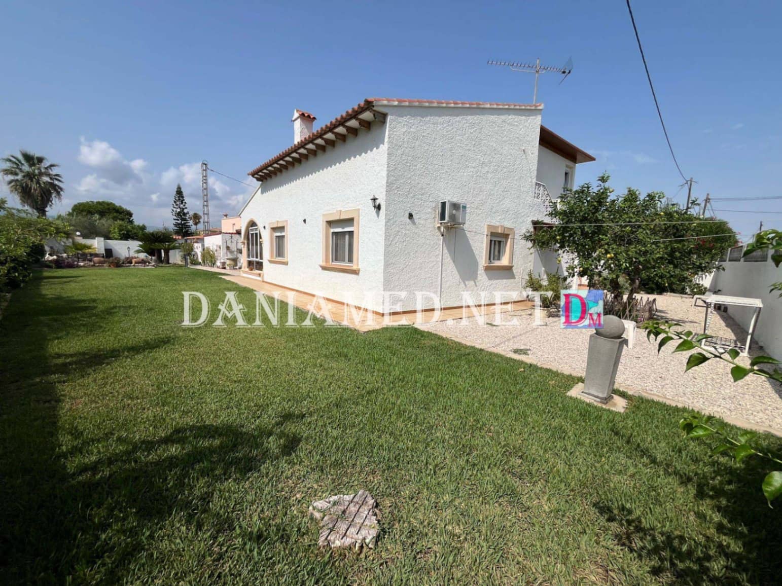 Chalet de 3 habitaciones en Dénia en venta con garaje - 441.000 € (Ref: 9196704)