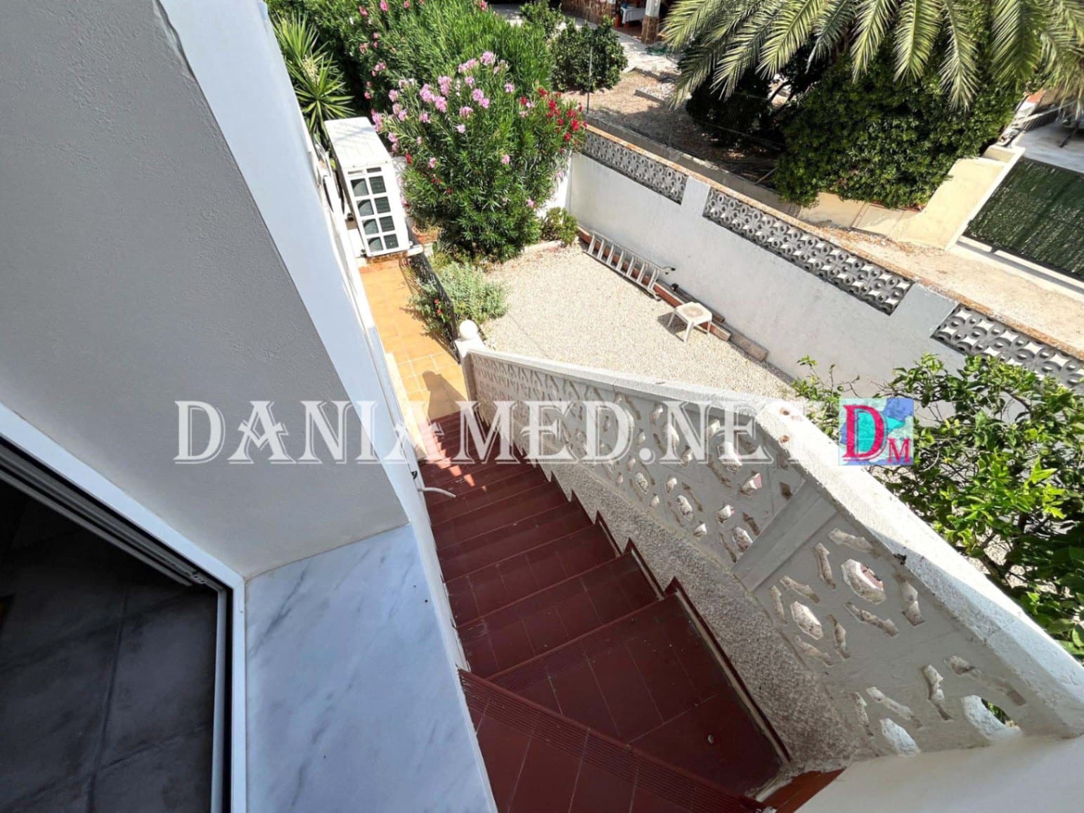 Chalet de 3 habitaciones en Dénia en venta con garaje - 441.000 € (Ref: 9196704)