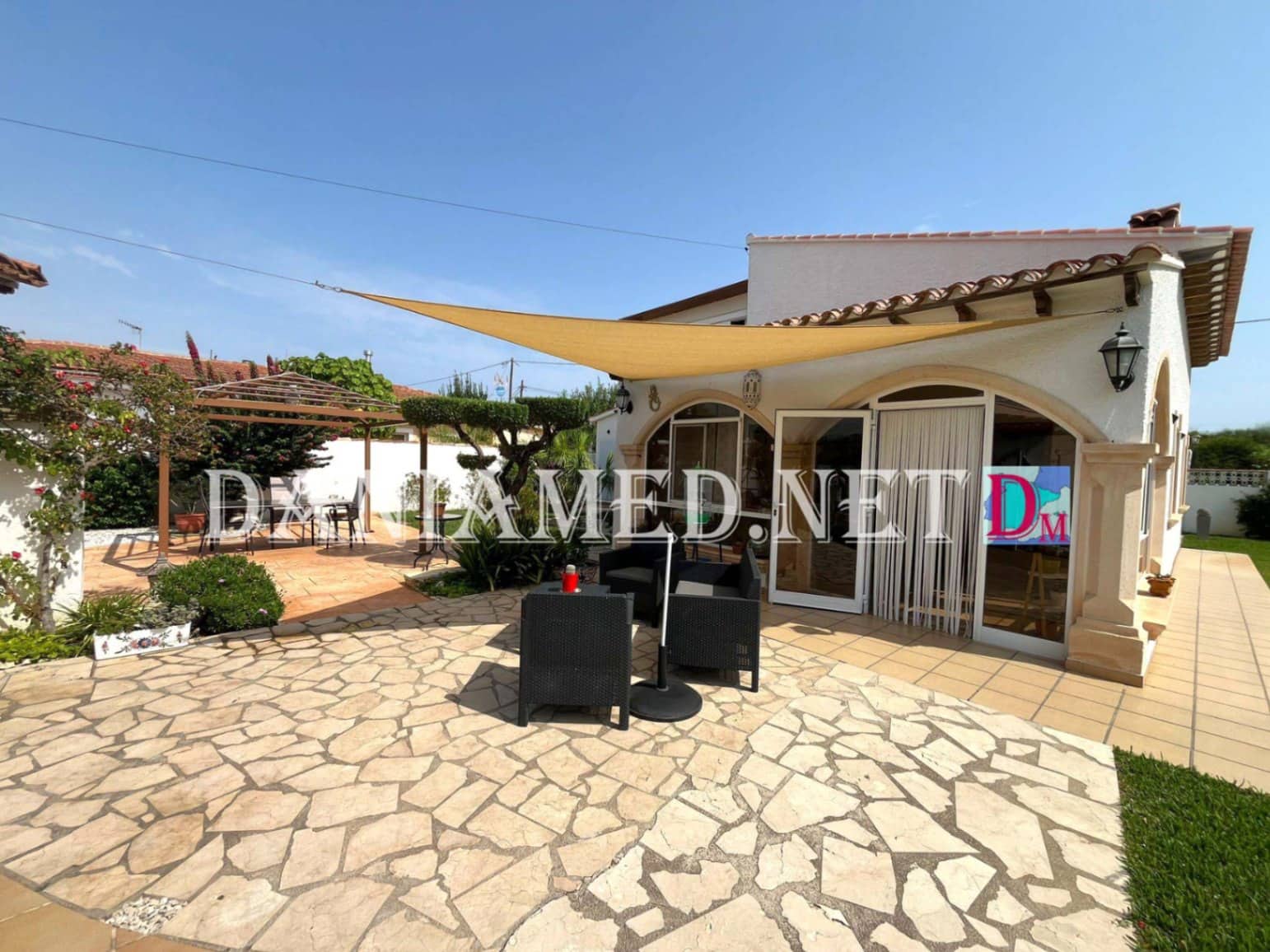 Chalet de 3 habitaciones en Dénia en venta con garaje - 441.000 € (Ref: 9196704)