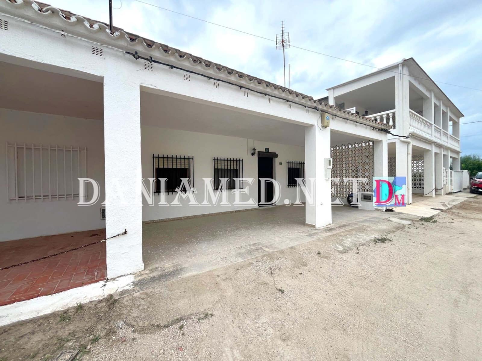 5 soveværelse Rækkehus til salg i Denia med garage - € 275.000 (Ref: 9196706)