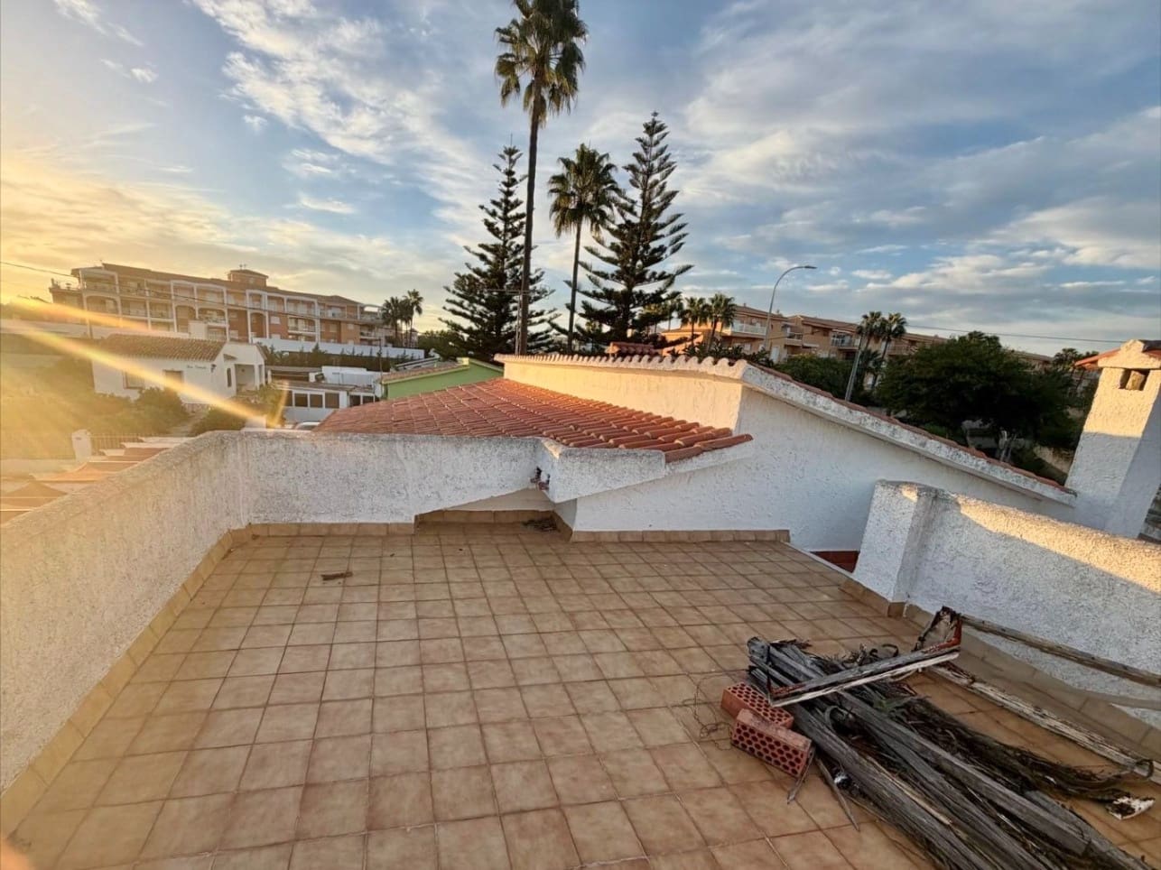 3 sypialnia Willa na sprzedaż w Denia z garażem - 339 000 € (Ref: 9340328)