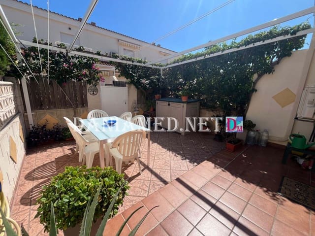 2 soveværelse Rækkehus til salg i Els Poblets med swimmingpool garage - € 250.000 (Ref: 9340331)