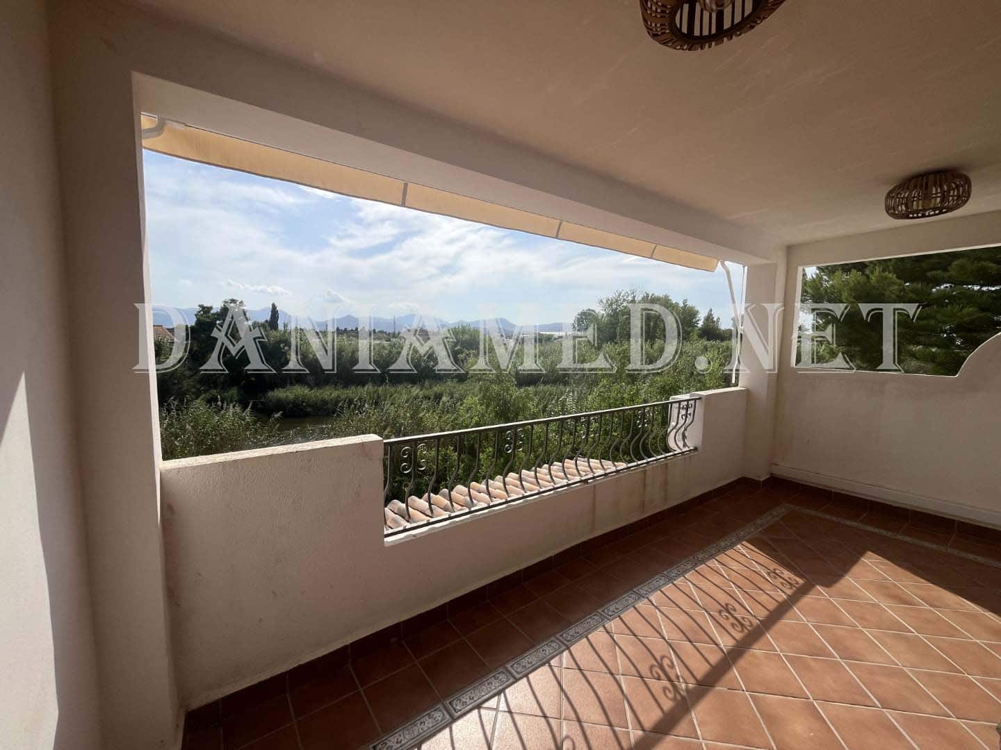 3 slaapkamer Rijtjeshuis te koop in Denia met garage - € 369.000 (Ref: 9340332)