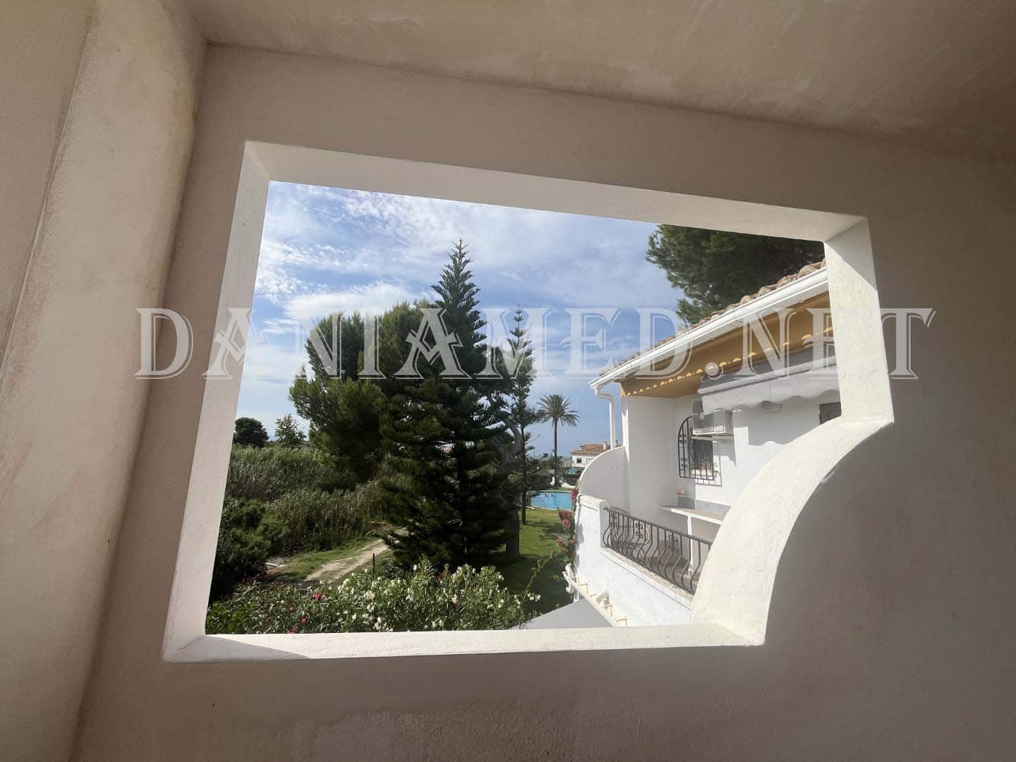 3 slaapkamer Rijtjeshuis te koop in Denia met garage - € 369.000 (Ref: 9340332)