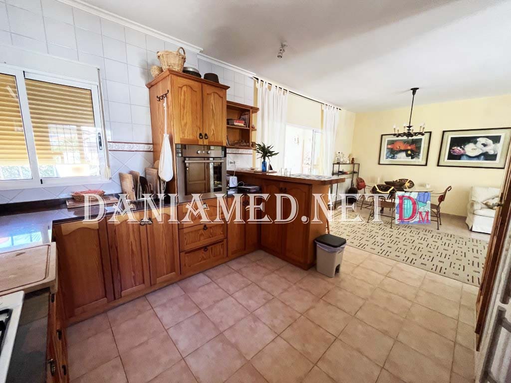 4 makuuhuone Huvila myytävänä paikassa Denia mukana uima-altaan 
autotalli - 850 000 € (Ref: 9340333)