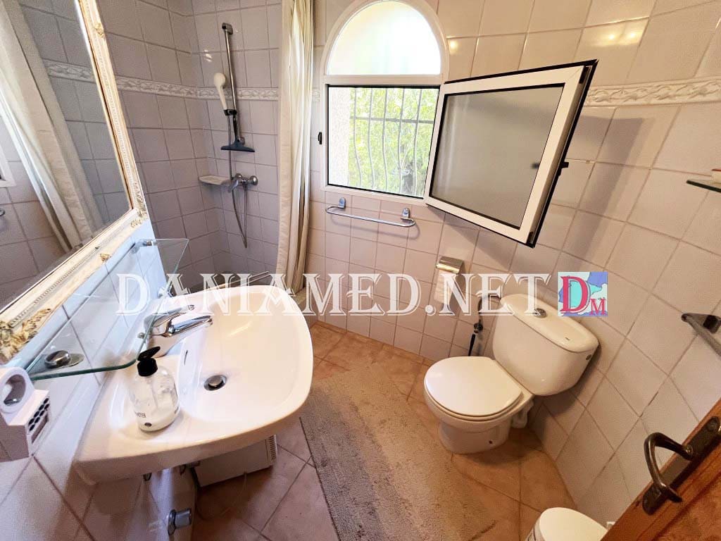 4 makuuhuone Huvila myytävänä paikassa Denia mukana uima-altaan 
autotalli - 850 000 € (Ref: 9340333)