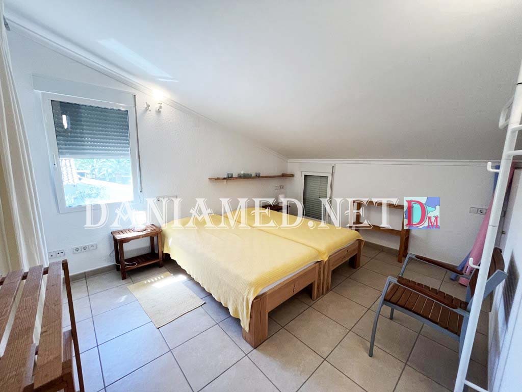 4 makuuhuone Huvila myytävänä paikassa Denia mukana uima-altaan 
autotalli - 850 000 € (Ref: 9340333)