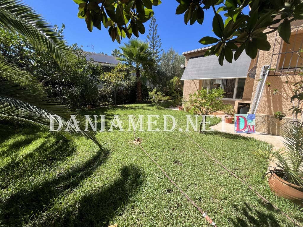 4 makuuhuone Huvila myytävänä paikassa Denia mukana uima-altaan 
autotalli - 850 000 € (Ref: 9340333)