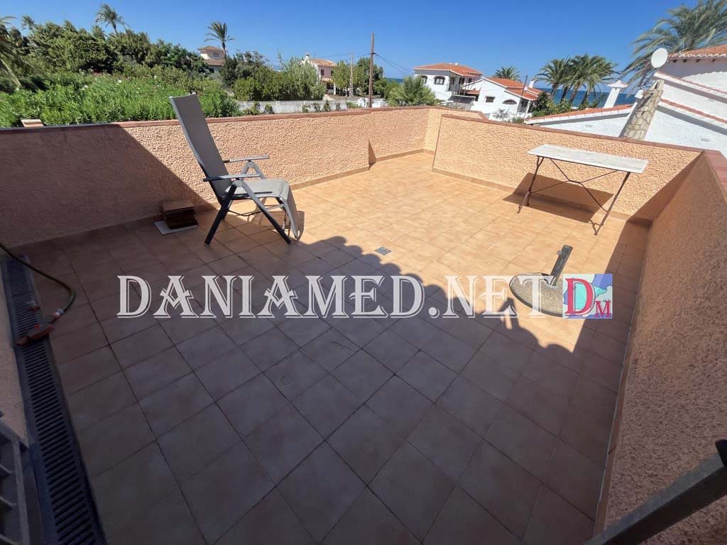 4 makuuhuone Huvila myytävänä paikassa Denia mukana uima-altaan 
autotalli - 850 000 € (Ref: 9340333)