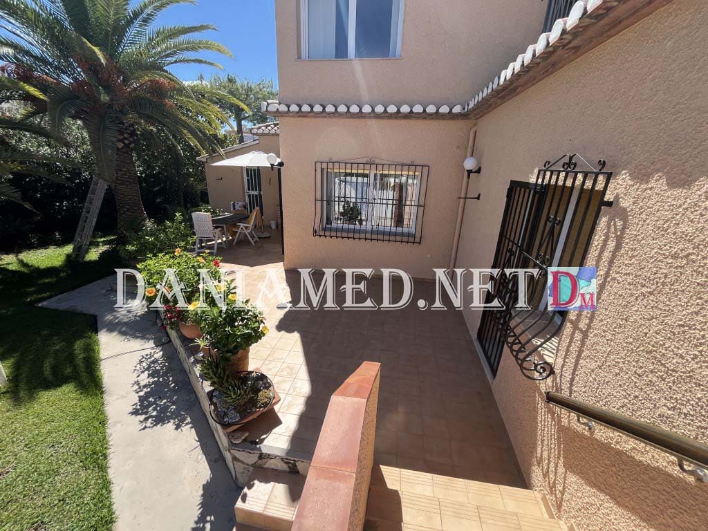 4 makuuhuone Huvila myytävänä paikassa Denia mukana uima-altaan 
autotalli - 850 000 € (Ref: 9340333)