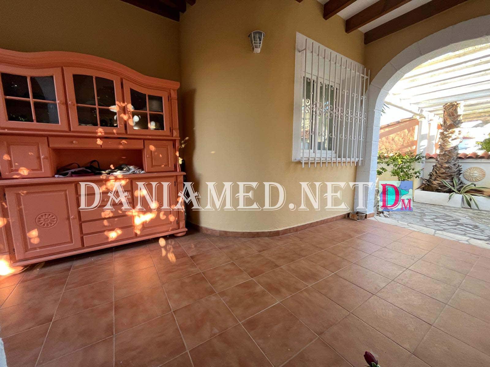 3 Zimmer Villa zu verkaufen in Denia mit Garage - 450.000 € (Ref: 9449309)