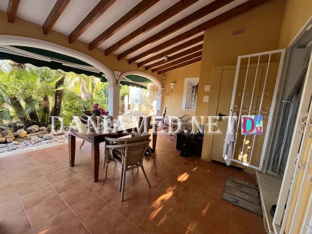 3 Zimmer Villa zu verkaufen in Dénia mit Garage - 450.000 € (Ref: 9449309)