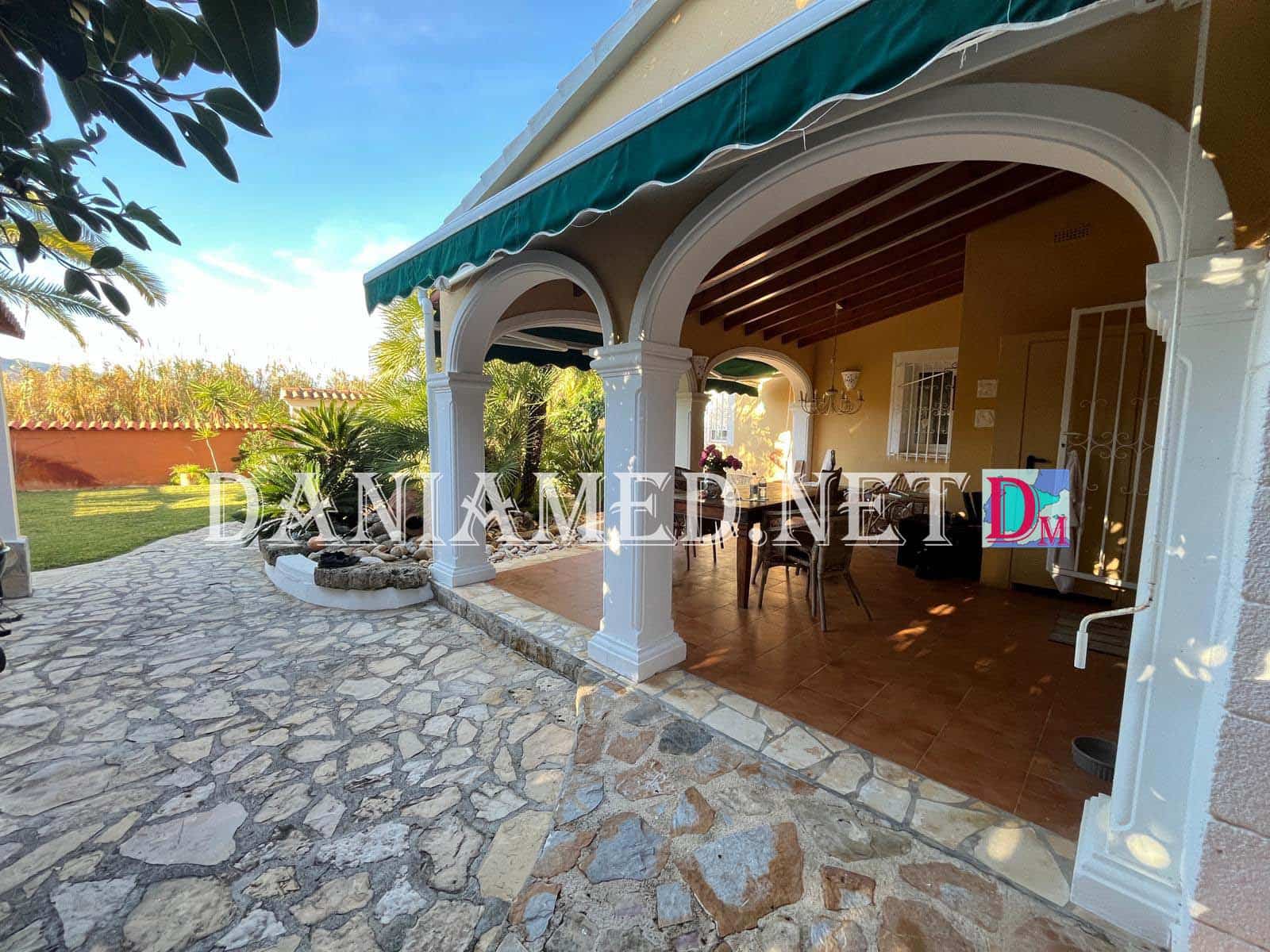 3 Zimmer Villa zu verkaufen in Denia mit Garage - 450.000 € (Ref: 9449309)