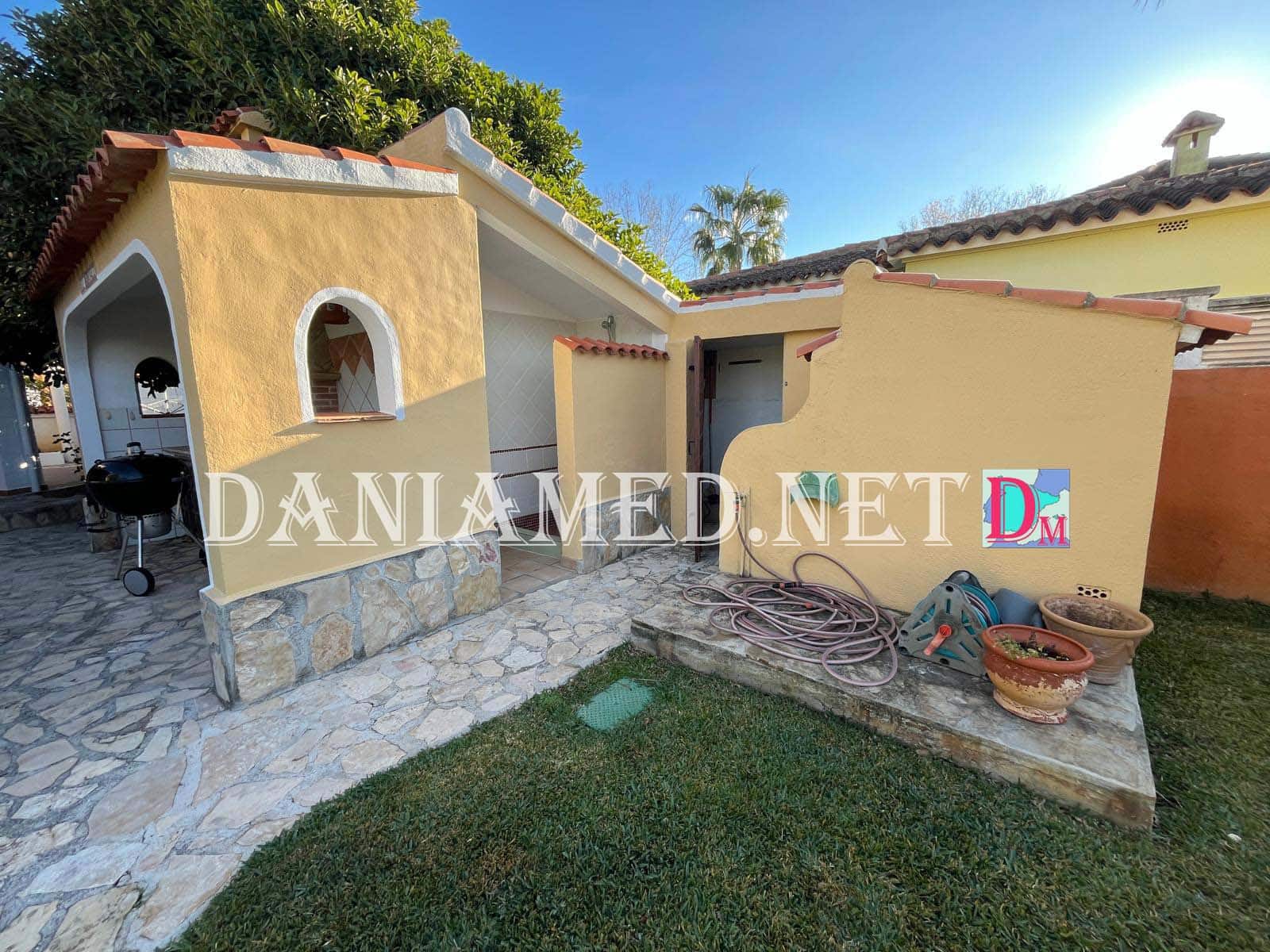 3 Zimmer Villa zu verkaufen in Denia mit Garage - 450.000 € (Ref: 9449309)