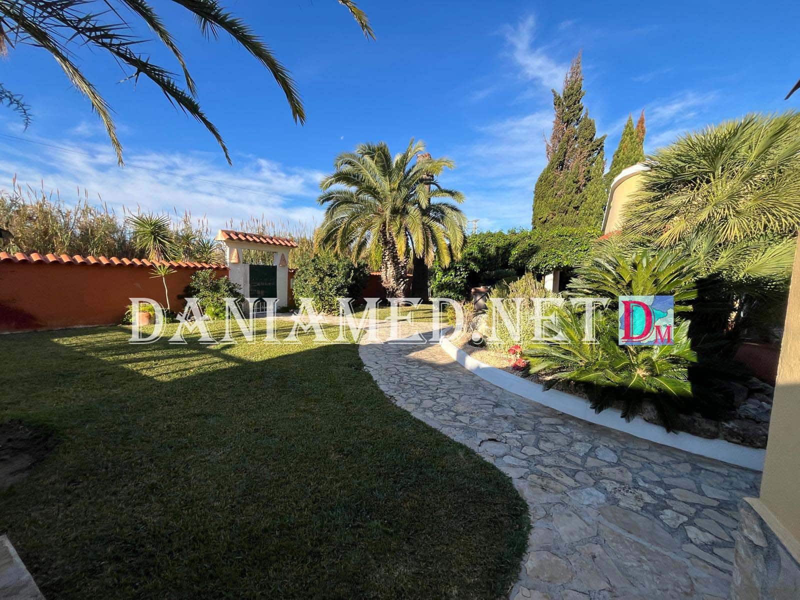 3 Zimmer Villa zu verkaufen in Denia mit Garage - 450.000 € (Ref: 9449309)