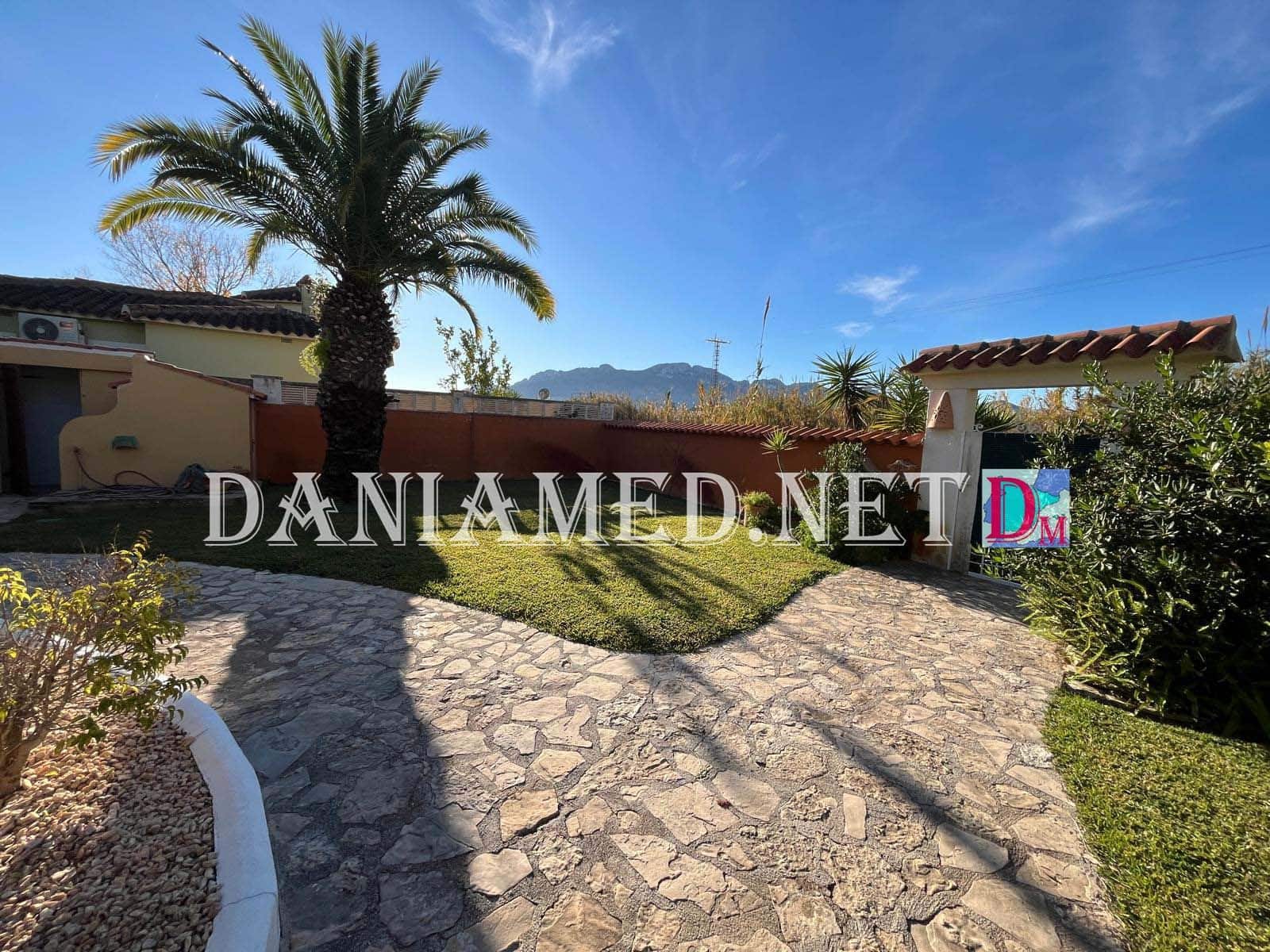 3 Zimmer Villa zu verkaufen in Denia mit Garage - 450.000 € (Ref: 9449309)