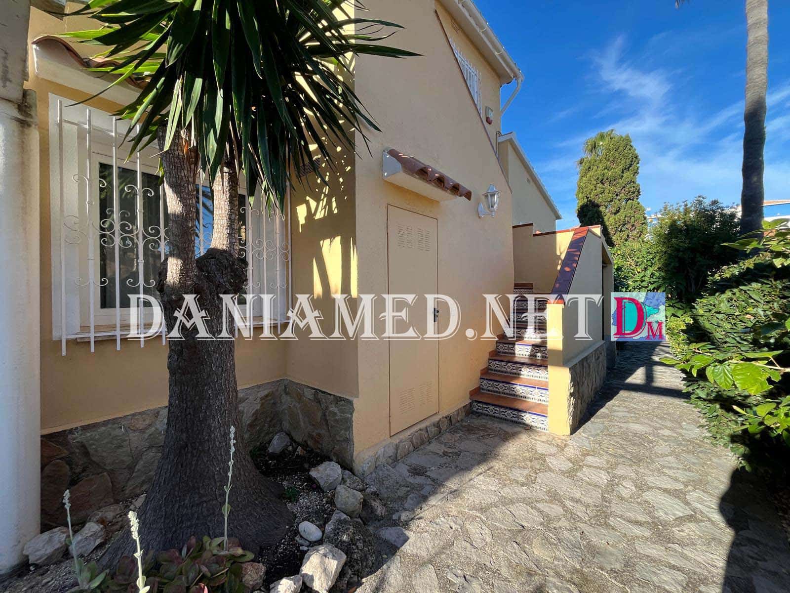 3 Zimmer Villa zu verkaufen in Denia mit Garage - 450.000 € (Ref: 9449309)