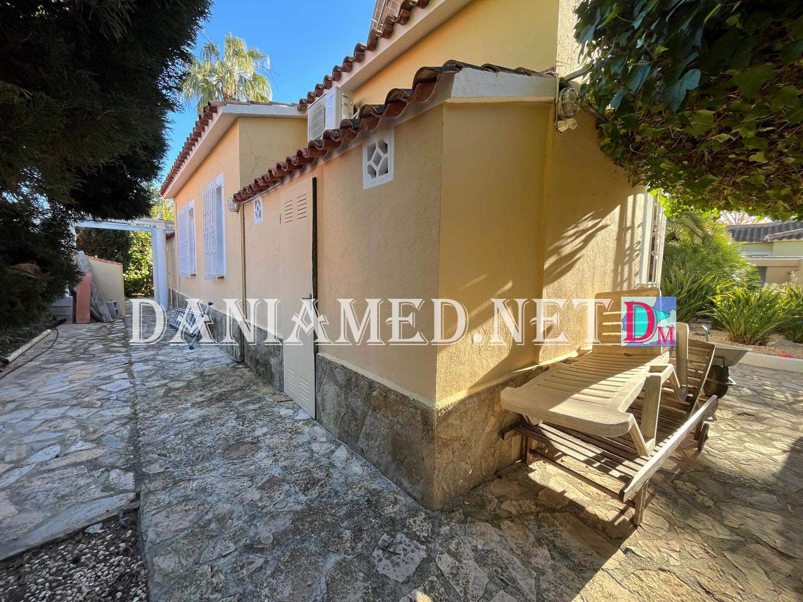3 Zimmer Villa zu verkaufen in Denia mit Garage - 450.000 € (Ref: 9449309)