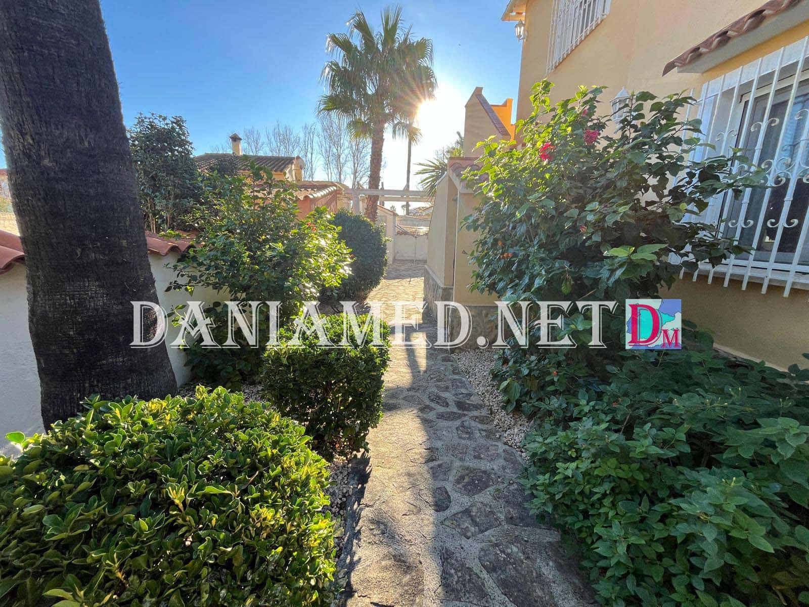 3 Zimmer Villa zu verkaufen in Denia mit Garage - 450.000 € (Ref: 9449309)