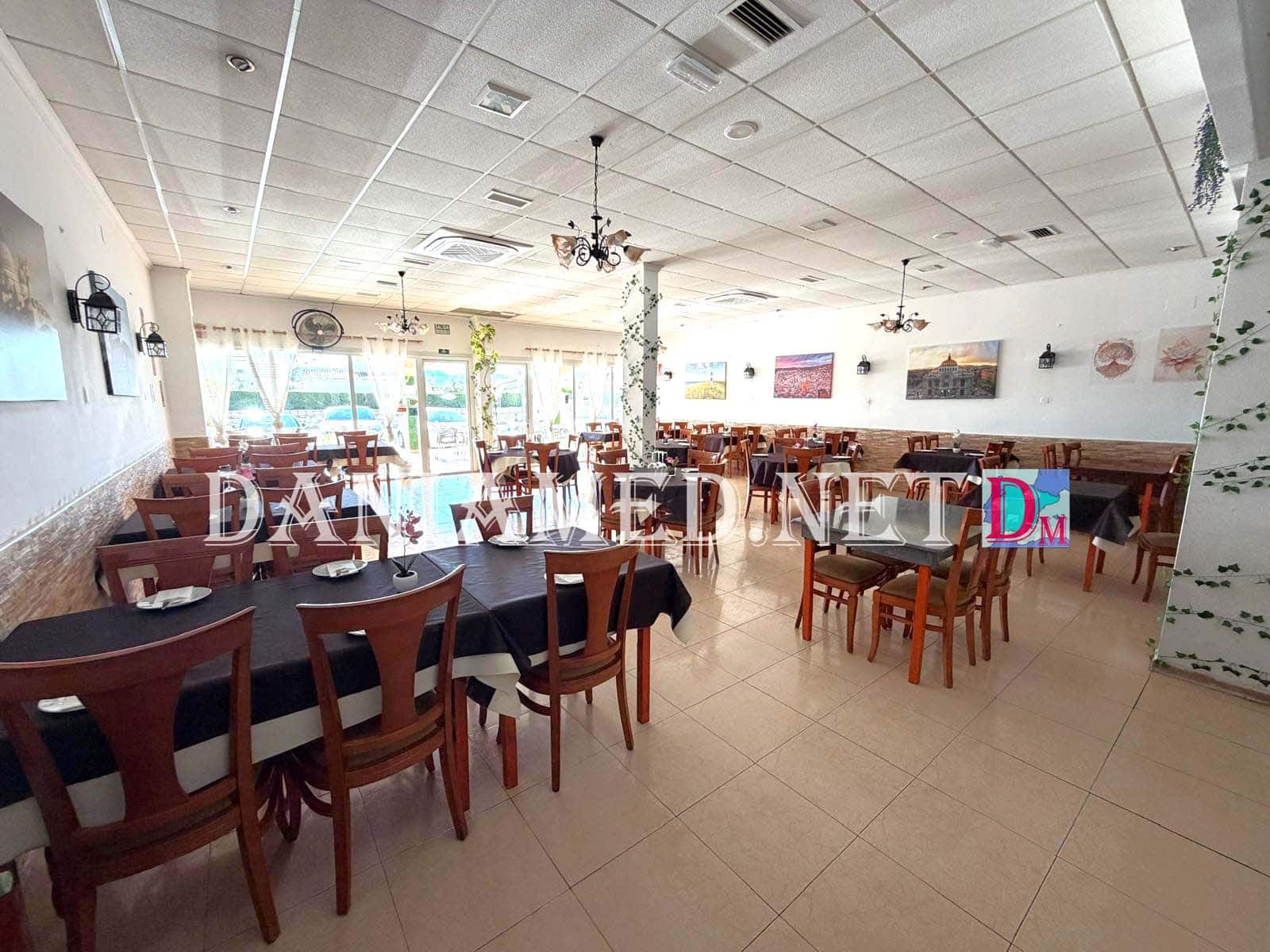 Kommersiell til salgs i Denia - € 399 900 (Ref: 9449310)