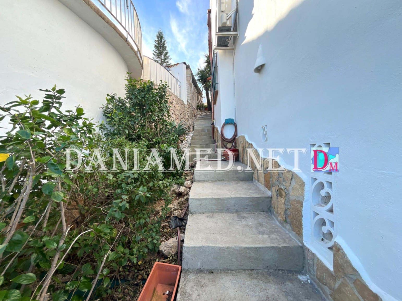 3 soveværelse Villa til salg i Monte Pego med swimmingpool garage - € 365.000 (Ref: 9449311)