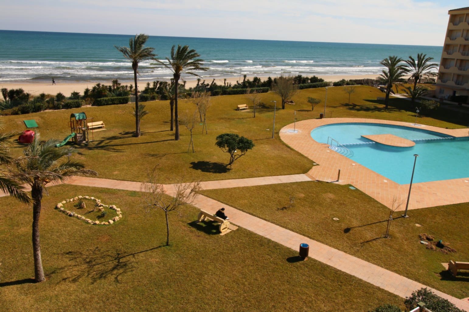 Apartamento de 2 habitaciones en Dénia en venta con piscina garaje - 269.000 € (Ref: 9449312)