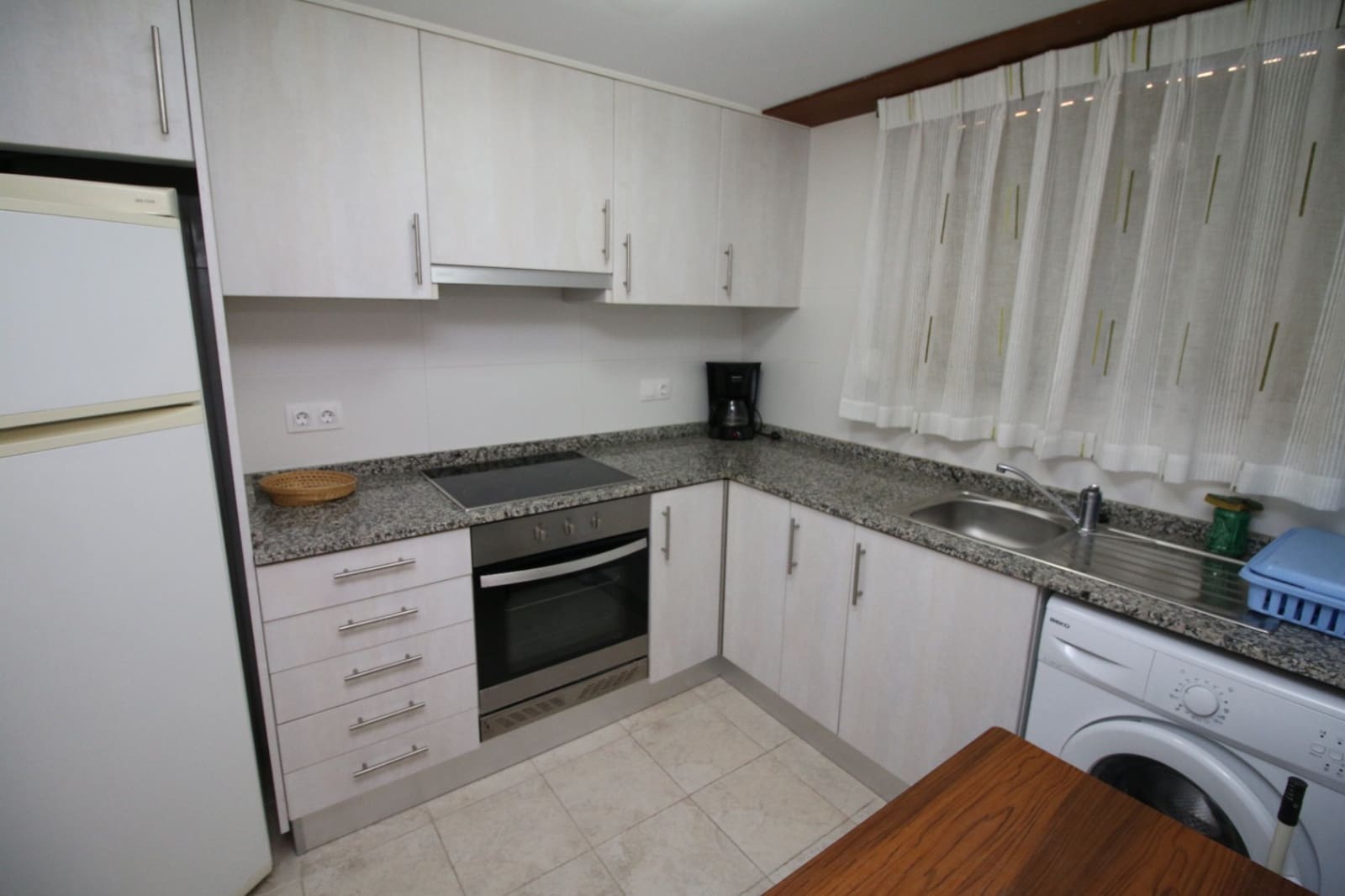 Apartamento de 2 habitaciones en Dénia en venta con piscina garaje - 269.000 € (Ref: 9449312)