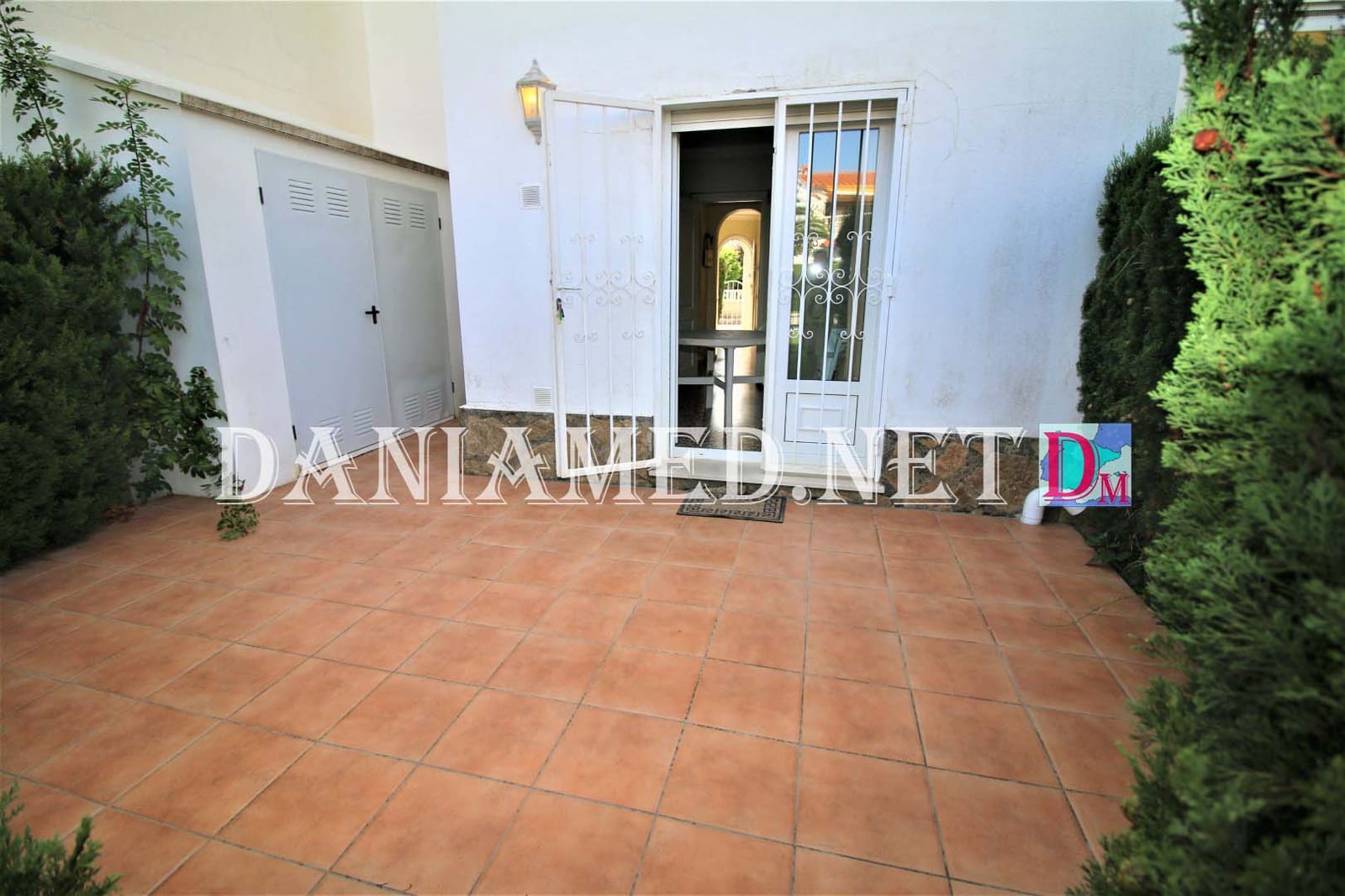 2 bedroom Terraced Villa for sale in Denia with pool - € 255,000 (Ref: 9449313)