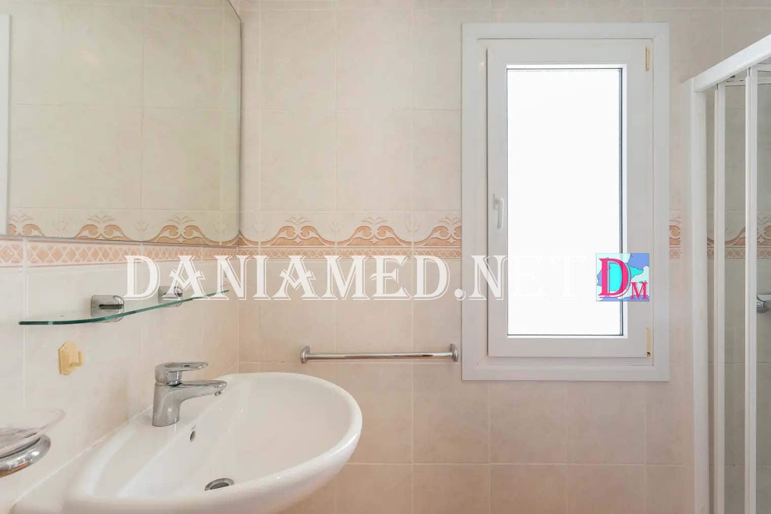 2 bedroom Terraced Villa for sale in Denia with pool - € 255,000 (Ref: 9449313)