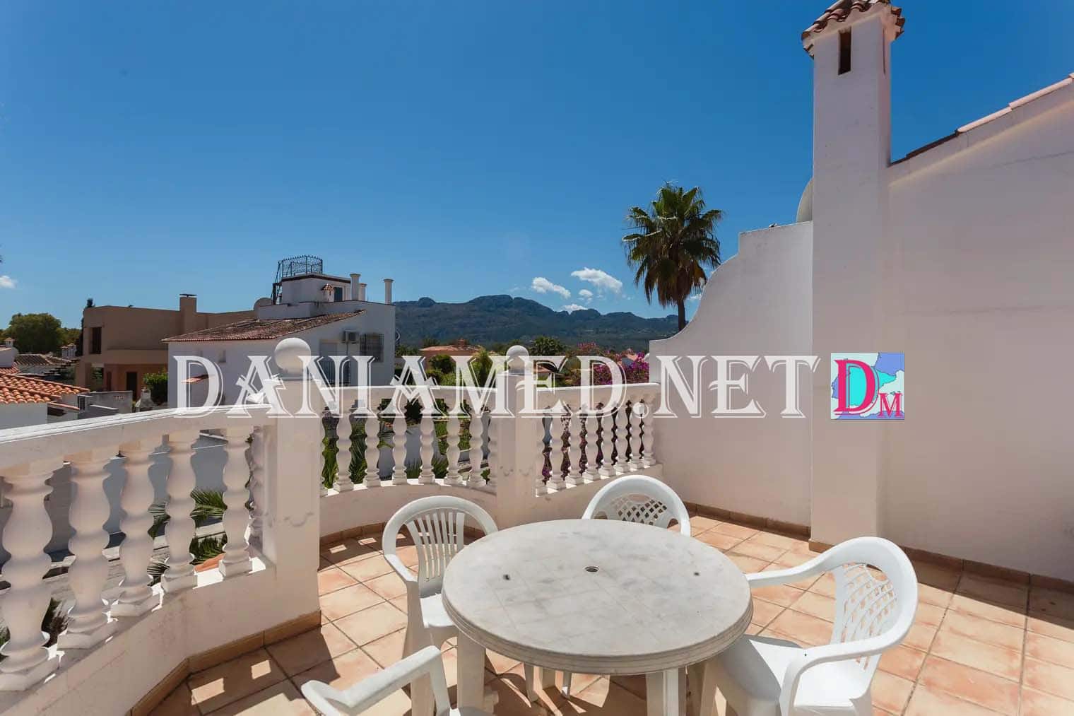 2 bedroom Terraced Villa for sale in Denia with pool - € 255,000 (Ref: 9449313)